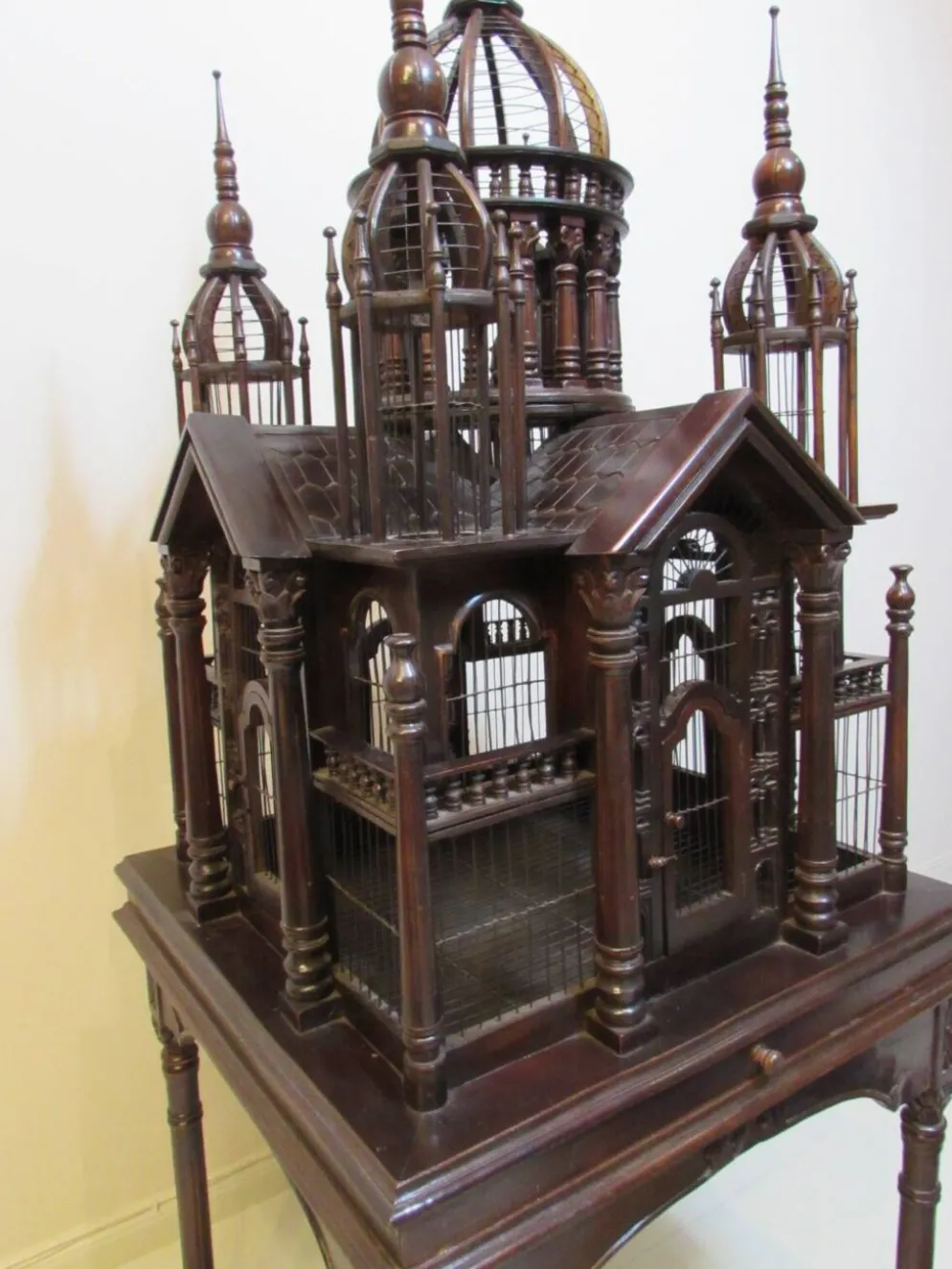 Cage à oiseaux par Maitland Smith