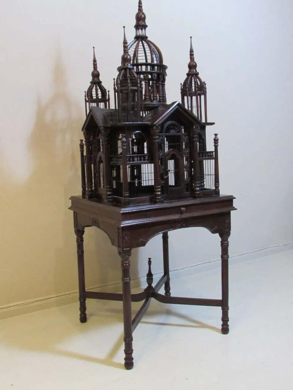 Cage à oiseaux par Maitland Smith