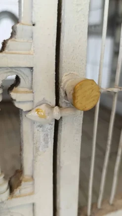 Cage à oiseaux victorienne française du milieu du siècle