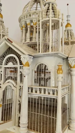 Cage à oiseaux victorienne française du milieu du siècle