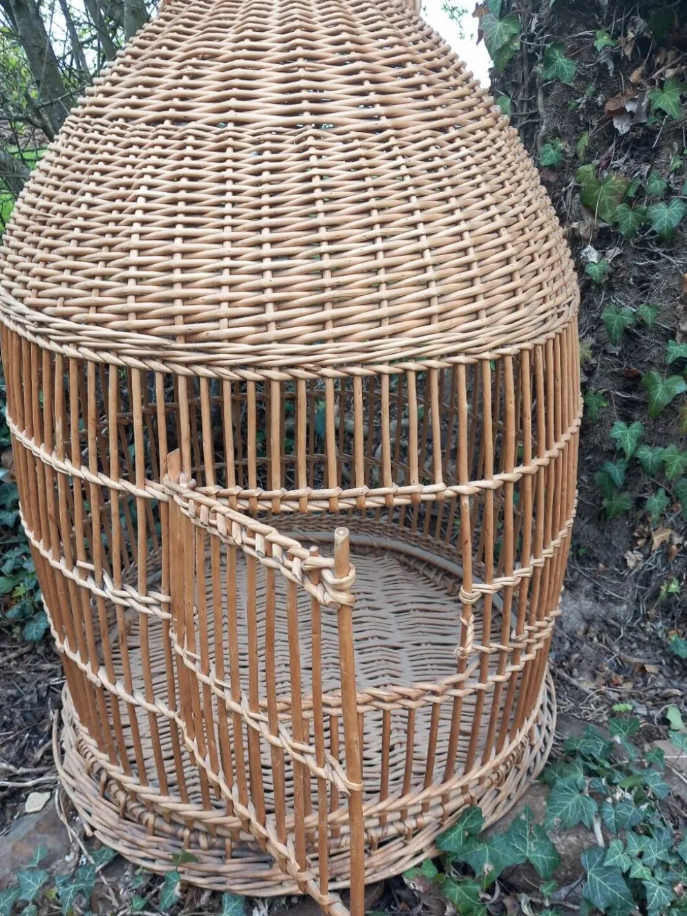Cage à perroquet ancienne en rotin 85 cm de haut