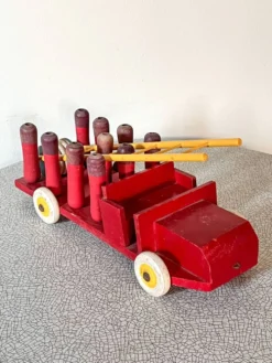 camion de pompier jeu de quilles en bois, jouet ancien années 30/40