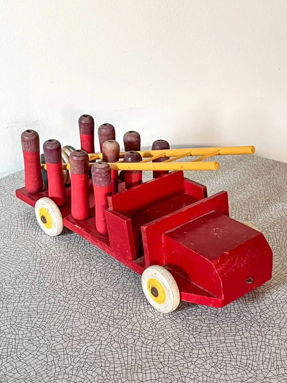 camion de pompier jeu de quilles en bois, jouet ancien années 30/40