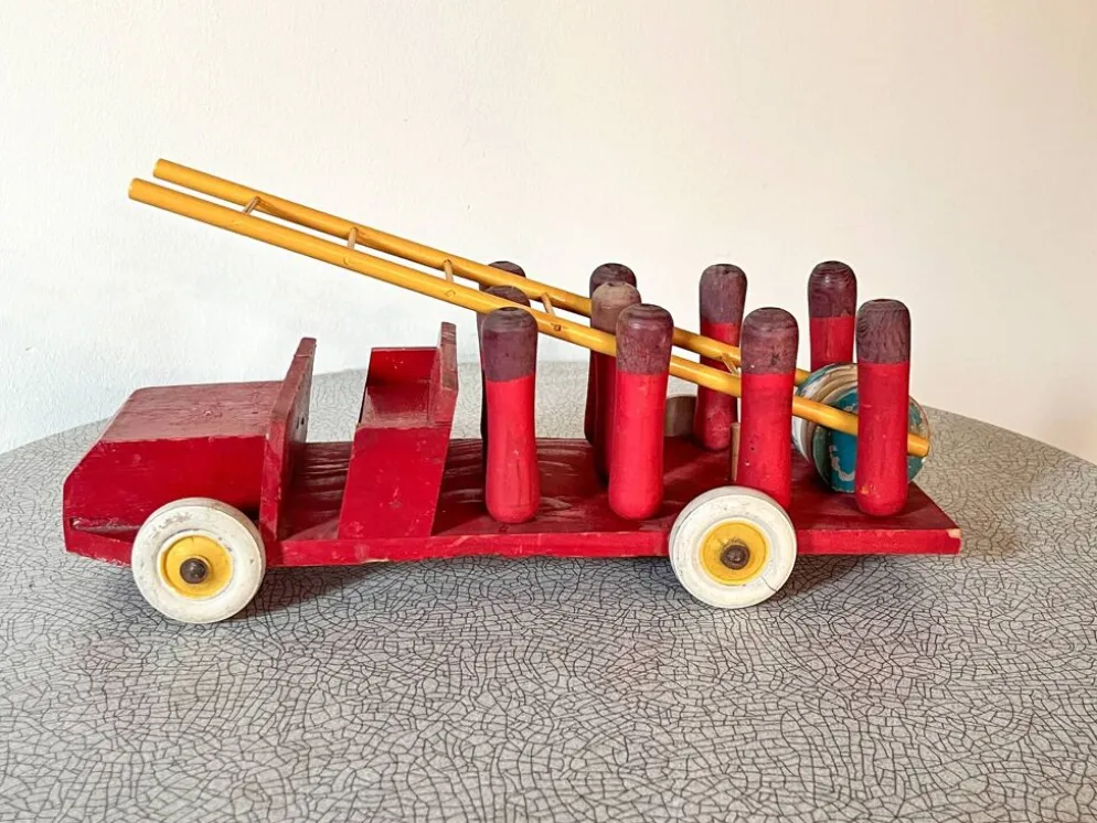 camion de pompier jeu de quilles en bois, jouet ancien années 30/40