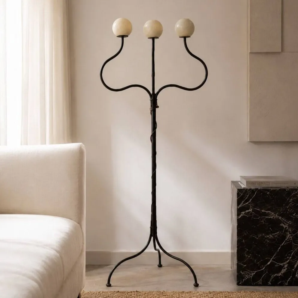 Candelabre de sol en fer forgé sculptural, forgé à la main, années 1990–2000
