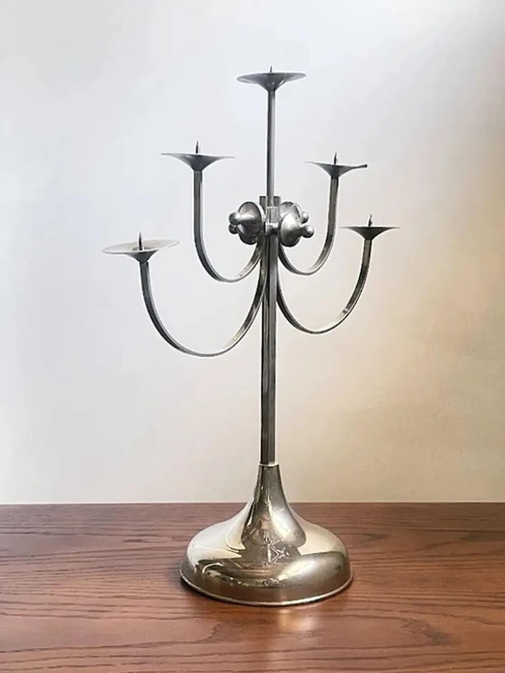 Candelabre sculptural en métal à cinq bras, Attila Demcsik, Hongrie, vers 1980