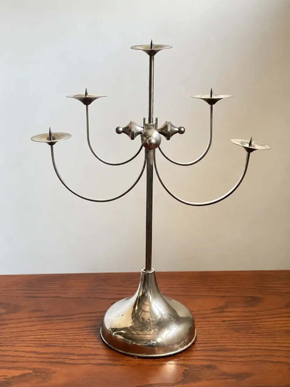 Candelabre sculptural en métal à cinq bras, Attila Demcsik, Hongrie, vers 1980