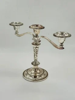 Candélabre vintage à trois lumières en métal argenté avec bords perlés