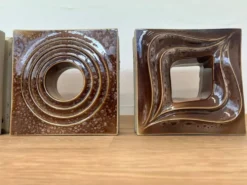 Carreaux en céramique au design unique / Tchécoslovaquie, années 1960, jamais utilisés, 23 pièces