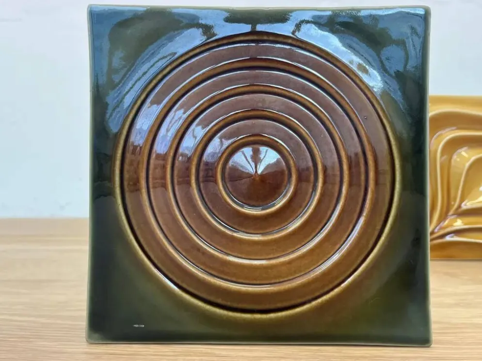 Carreaux en céramique au design unique / Tchécoslovaquie, années 1960, jamais utilisés, 23 pièces