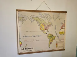 Carte solaire de géographie ancienne 1960