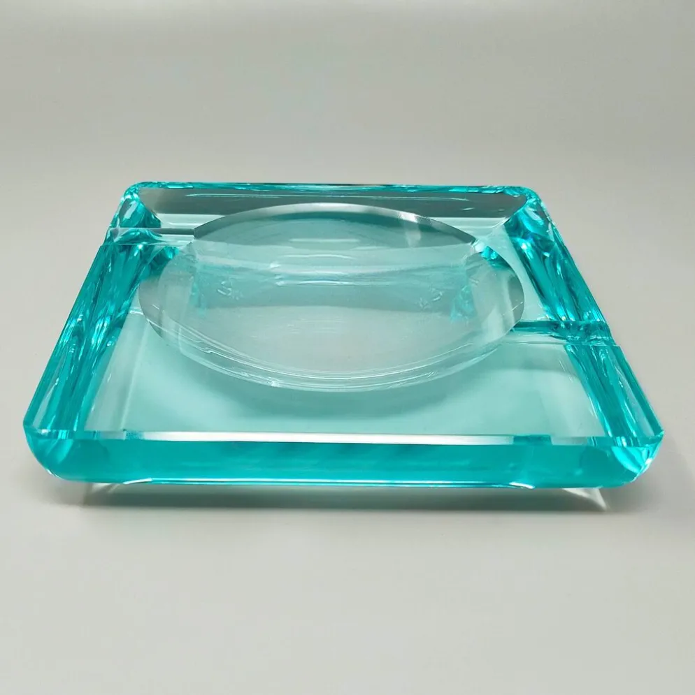Cendrier aquamarine des années 1970 par Fontana Arte. Fabriqué en Italie.