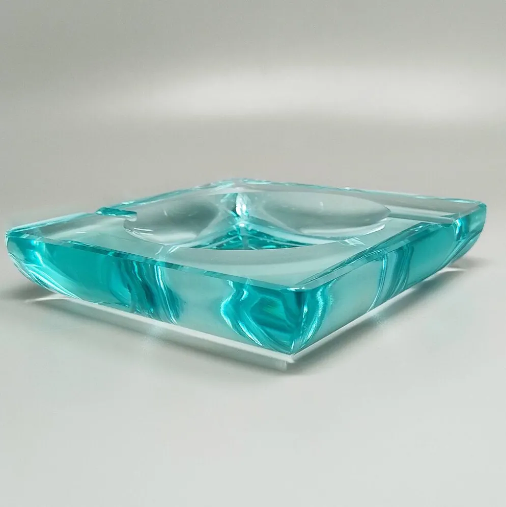 Cendrier aquamarine des années 1970 par Fontana Arte. Fabriqué en Italie.