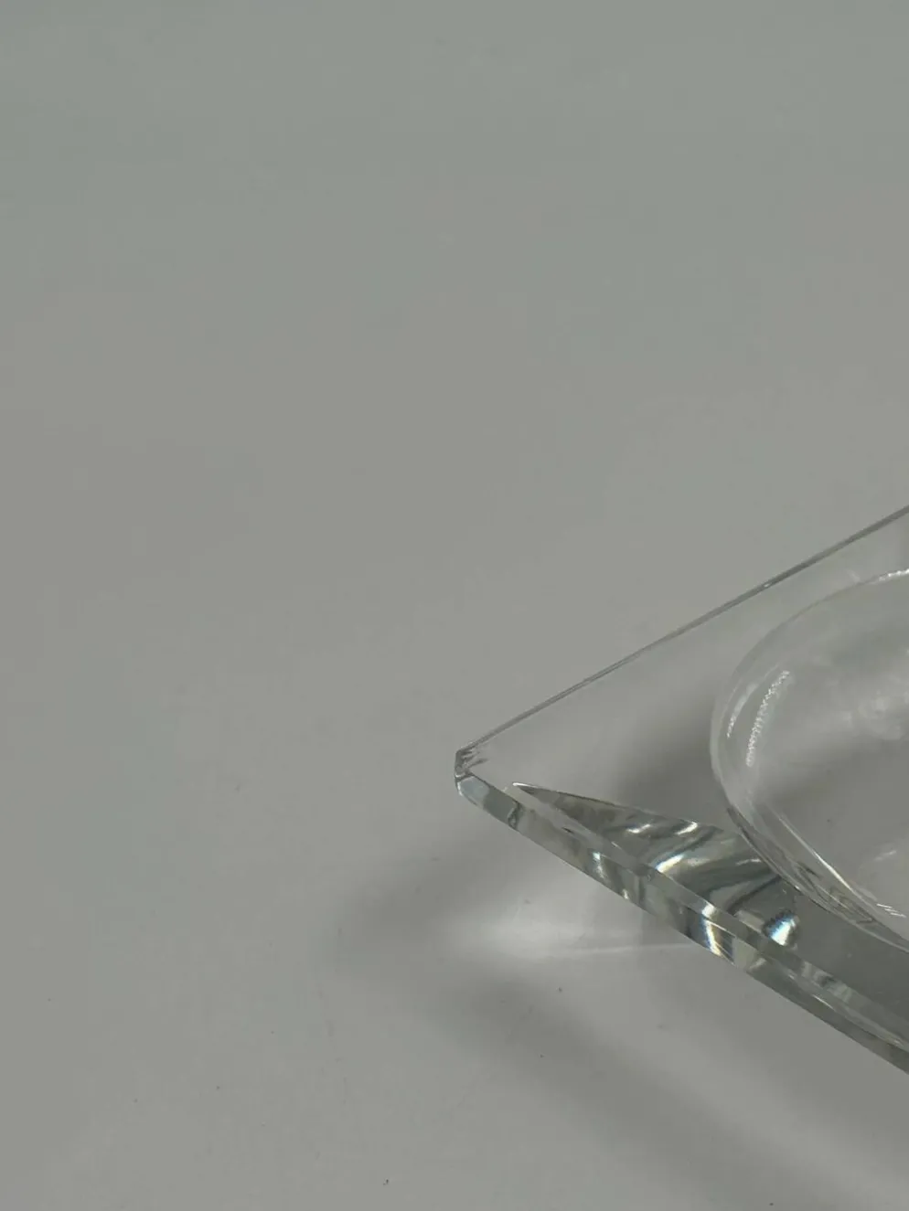 Cendrier carré vintage en verre cristal lourd