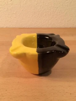 Cendrier céramique bicolore jaune et noir années 50 vintage