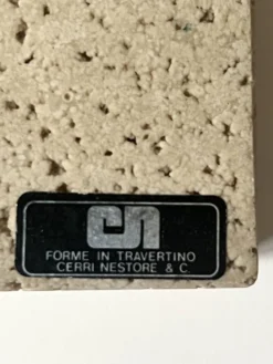 Cendrier en travertin sculpté Fratelli Manelli, Italie 1970