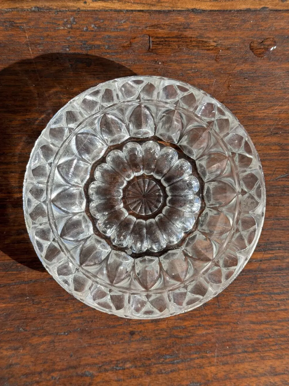 Cendrier en verre classique rosace D13