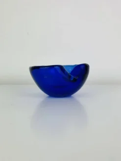 Cendrier en verre soufflé Murano, bleu, vintage