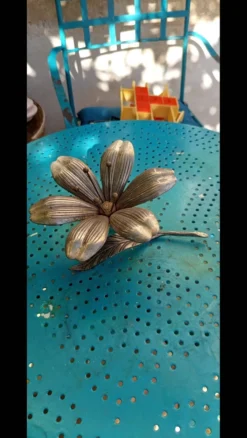 Cendrier Fleur en Laiton Massif Vintage - 6 Pétales Amovibles - Années 60/7