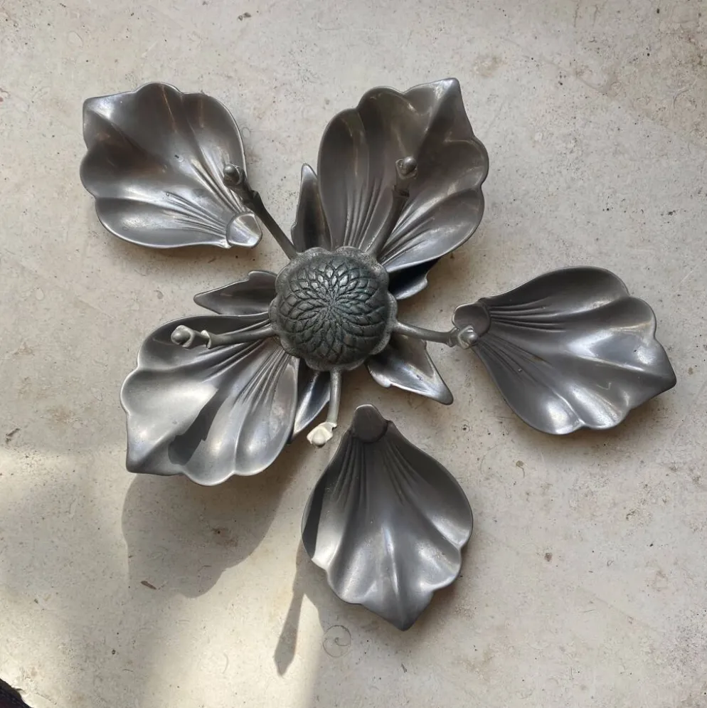 Cendrier fleur vintage pétales amovibles