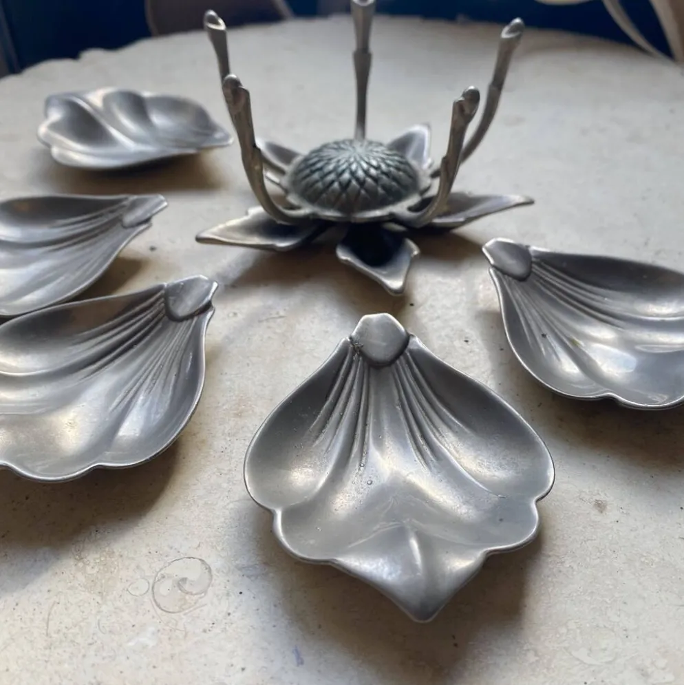 Cendrier fleur vintage pétales amovibles