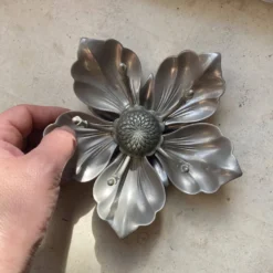Cendrier fleur vintage pétales amovibles