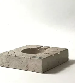 Cendrier italien en travertin sculpté Fratelli Manelli, design 1970
