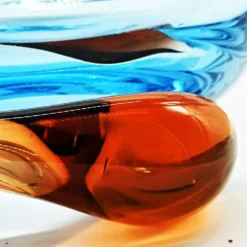 Cendrier ou vide-poches des années 1960 en verre soufflé et fait main de Murano. Fabriqué en Italie.