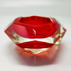 Cendrier ou vide poche étonnant rouge des années 1960 par Flavio Poli pour Seguso