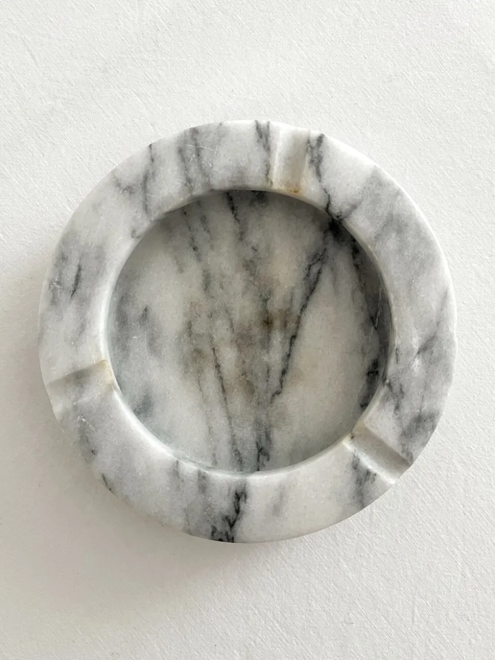 Cendrier rond en marbre gris vintage