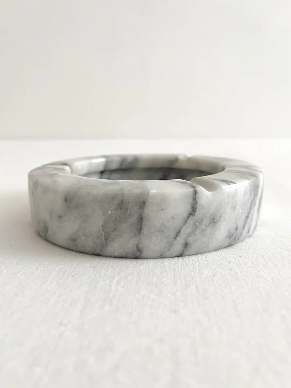 Cendrier rond en marbre gris vintage