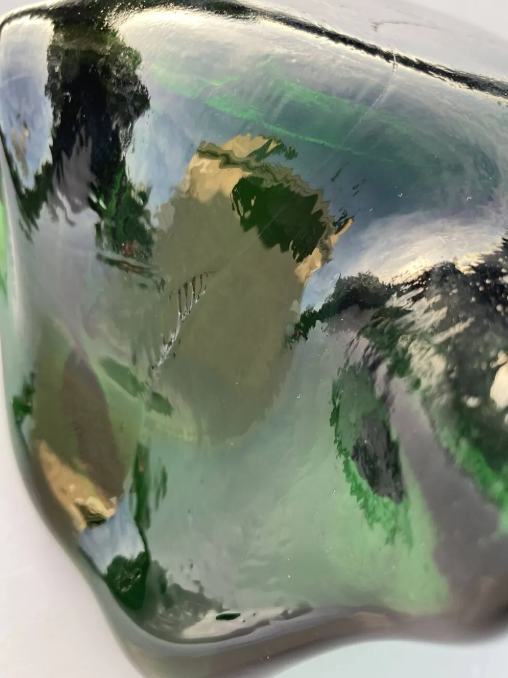 Cendrier sculptural en verre vert émeraude