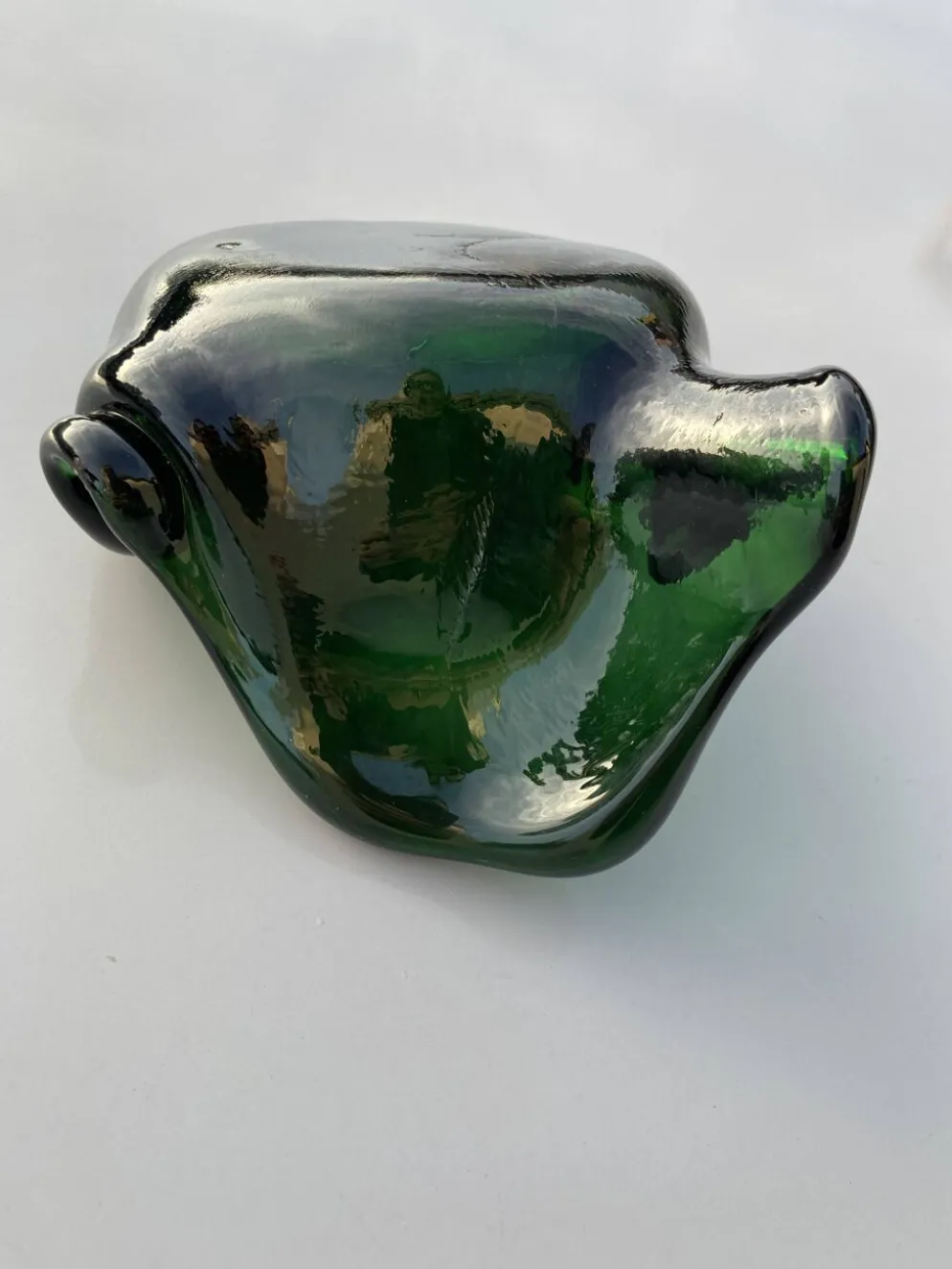 Cendrier sculptural en verre vert émeraude