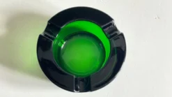 Cendrier verre vert vintage