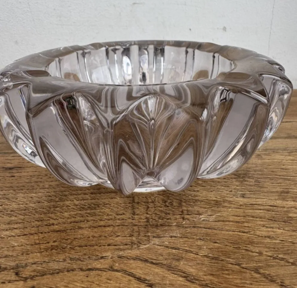 Cendrier / Vide-poche Art Déco violet verre moulé Modèle étoile Pierr