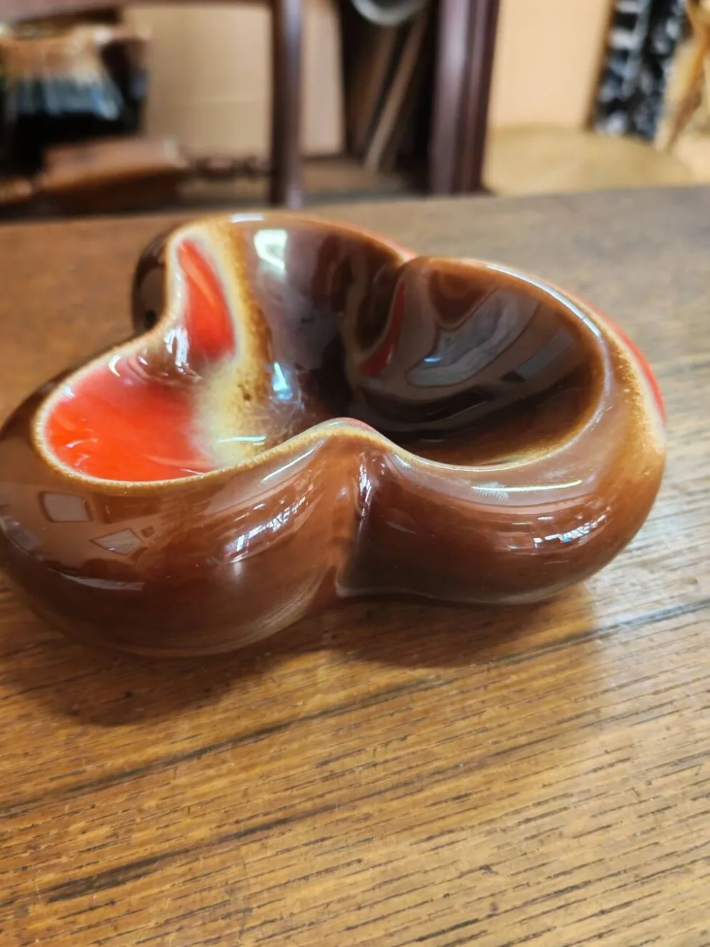 Cendrier vide poche en céramique midcentury