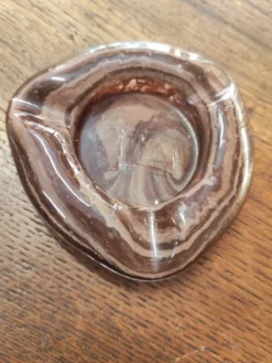 Cendrier vide poche en pâte de verre style Op -Art