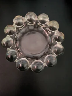Cendrier vide poche en verre moulé 