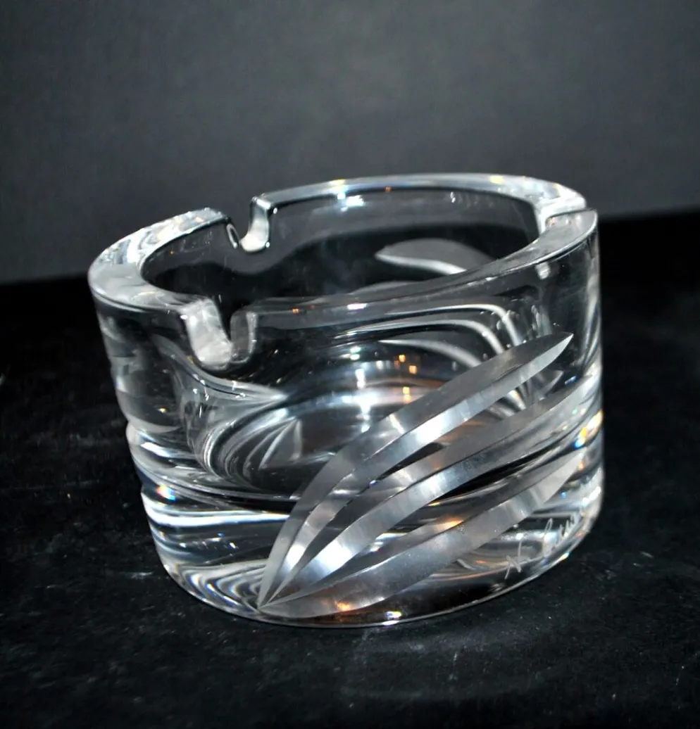 Cendrier vintage en cristal taillé signé Carabin 1989