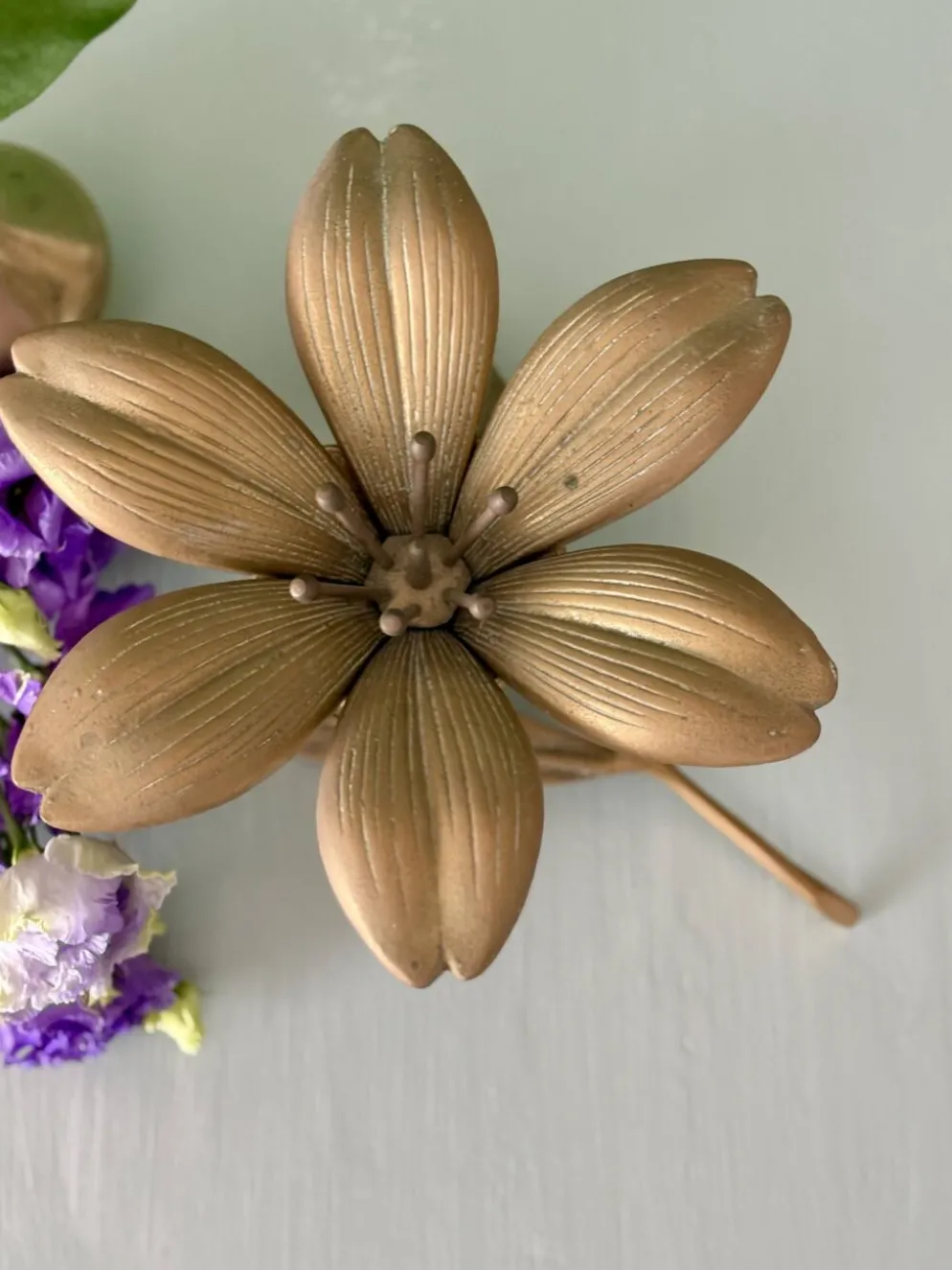 Cendrier vintage en laiton en forme de fleur