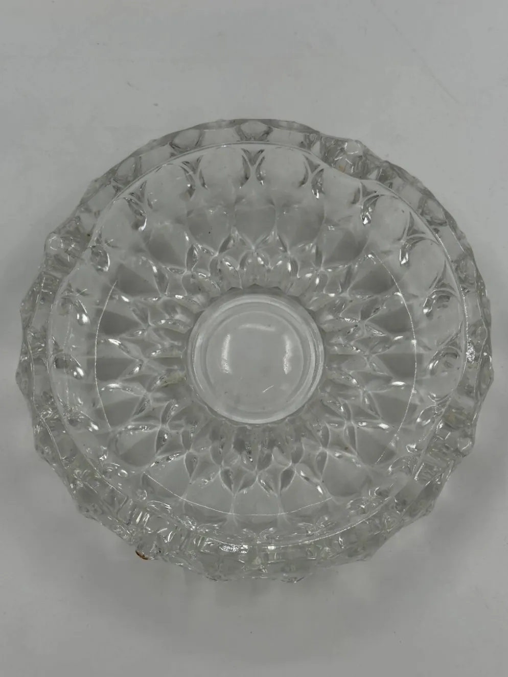 Cendrier vintage en verre cristal taillé