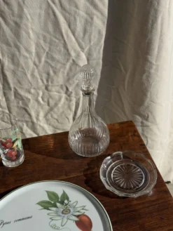 Cendrier vintage en verre moulé en forme de fleur D14 H2,5