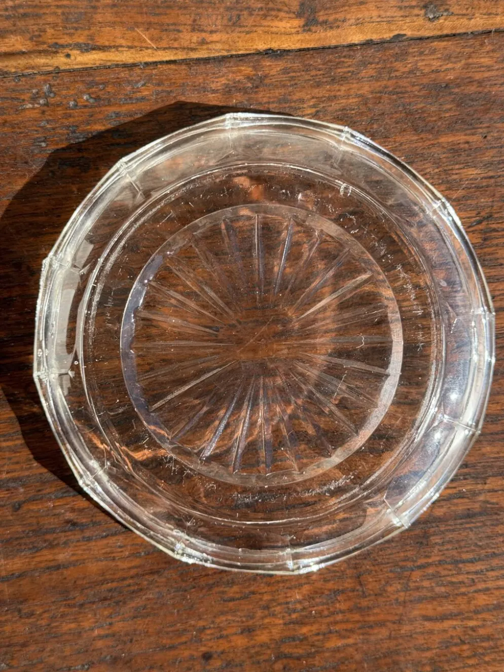 Cendrier vintage en verre moulé en forme de fleur D14 H2,5
