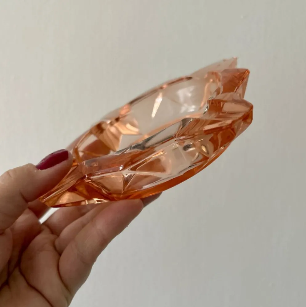Cendrier vintage Luminarc en verre rose