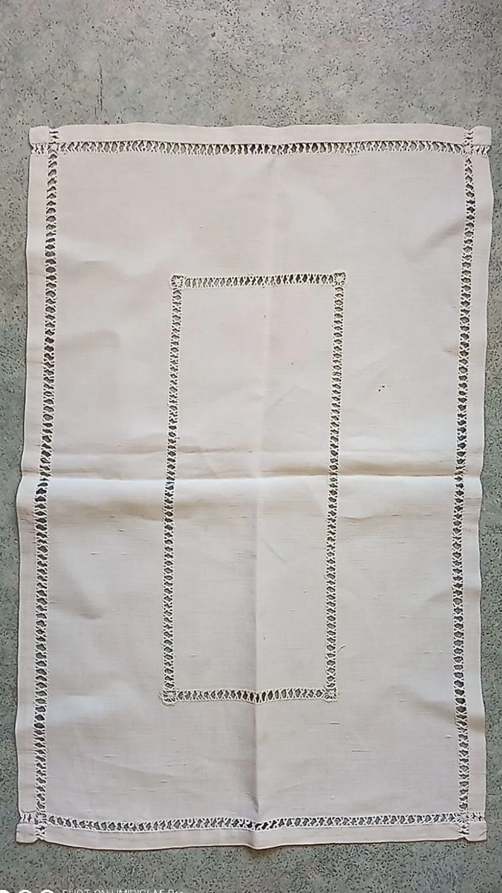 Centre de table ancien - 44 x 67 cm