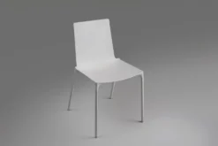 Chaise blanche design du 21e siècle, Belgique