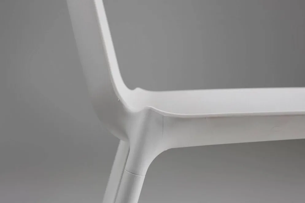 Chaise blanche design du 21e siècle, Belgique