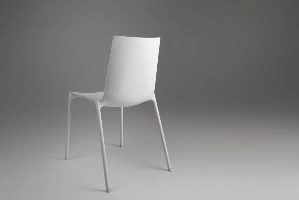 Chaise blanche design du 21e siècle, Belgique