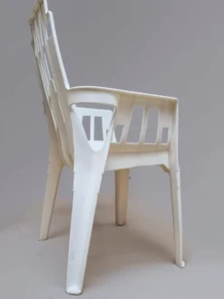 Chaise Boston empilable en plastique par Pierre Paulin pour Henry Massonnet années 1980