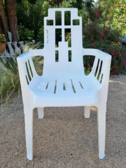 Chaise Boston empilable en plastique par Pierre Paulin pour Henry Massonnet années 1980